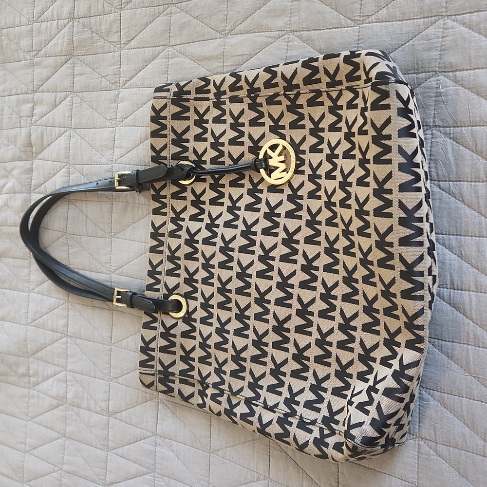 Michael Kors Tote